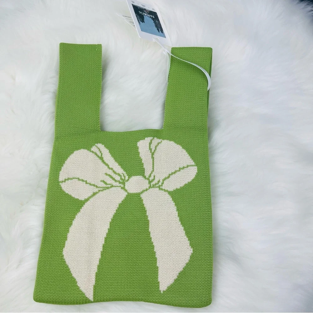 NWT Green/White Bowknot Compact Stylish Essentials Handheld Bag - Picture 4 of 9